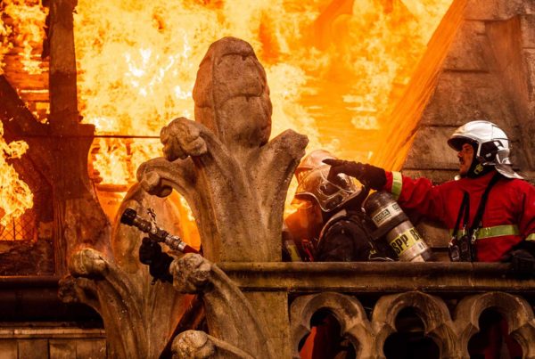 Notre-Dame brûle - Cinéma Les Étoiles - Bruay la Buissière