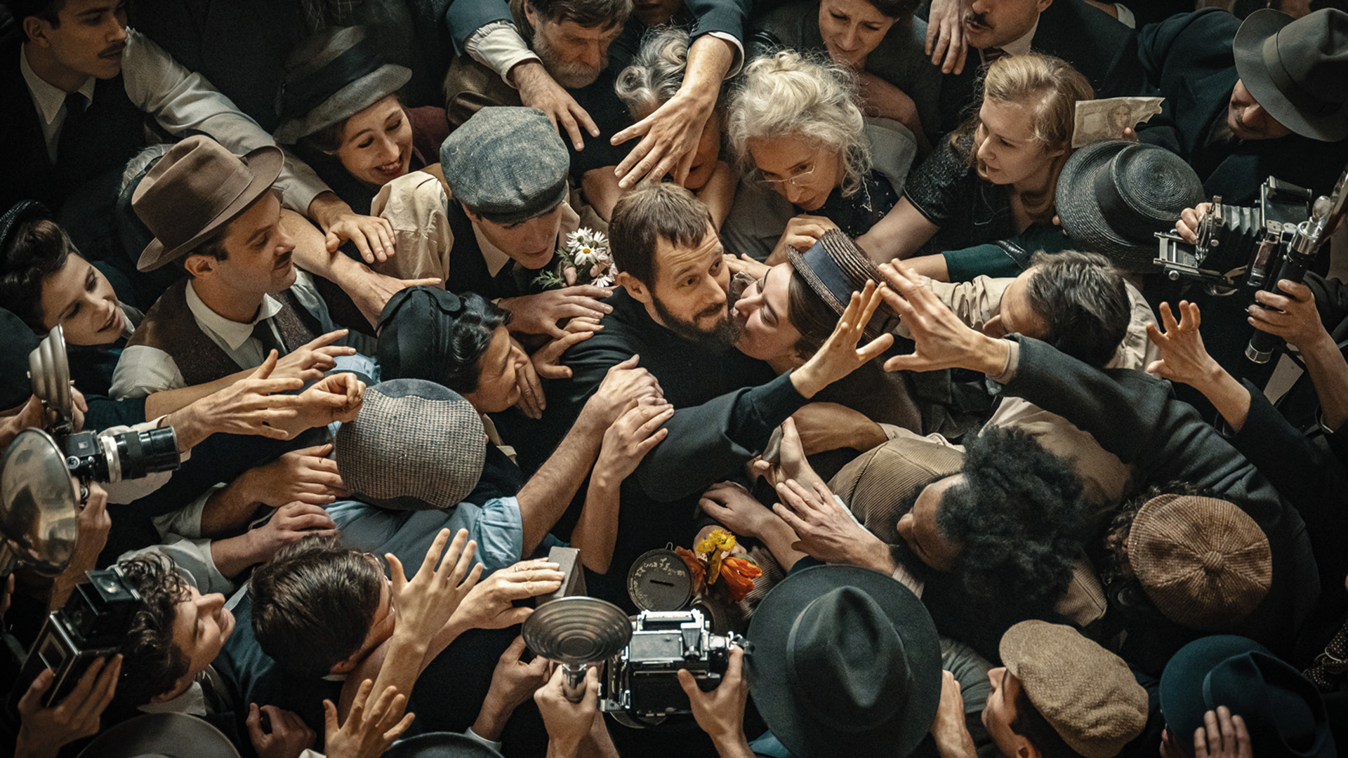 Evènement - Ciné Aînés - L'Abbé Pierre - Une vie de combats - Mardi 21 novembre à 14h30 - Cinéma Les Étoiles - Bruay la Buissière