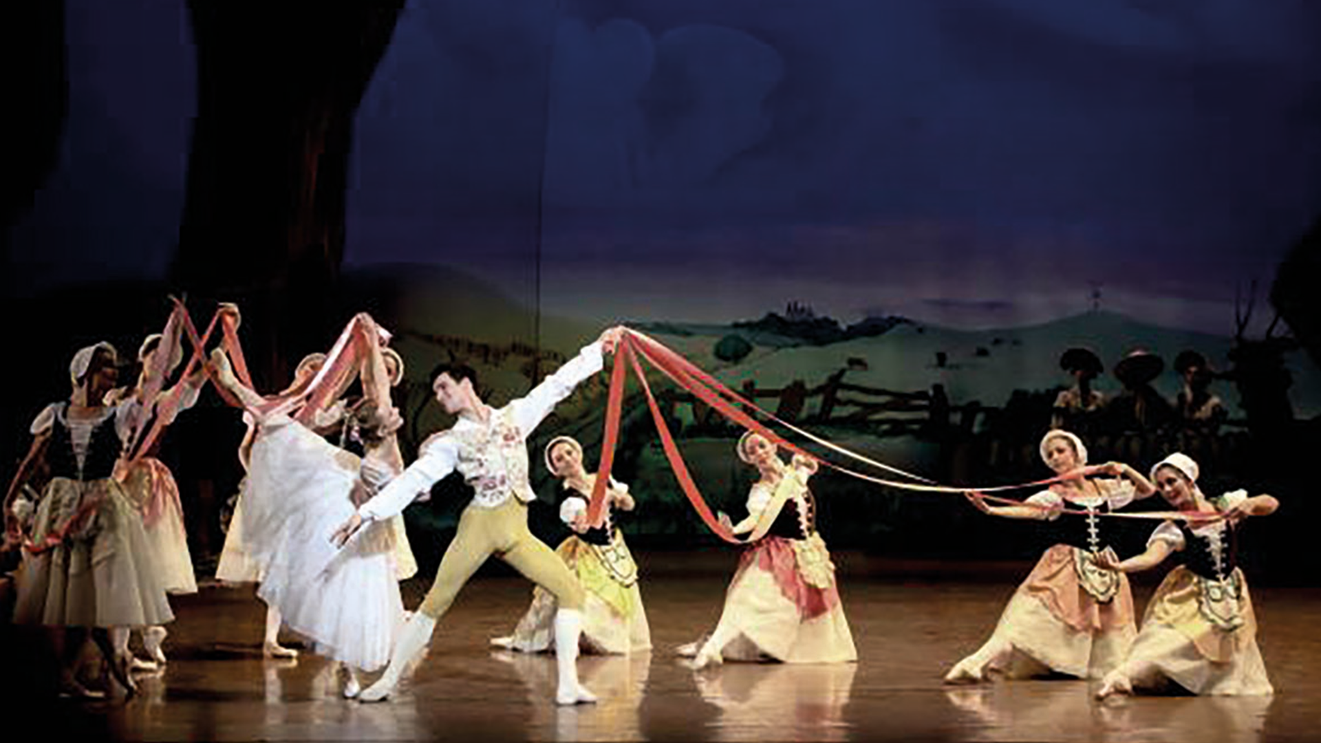 Ciné Ballet La Fille mal gardée en direct de l'Opéra de Paris - Jeudi 21 mars à 19h15 - Cinéma Les Étoiles - Bruay la Buissière